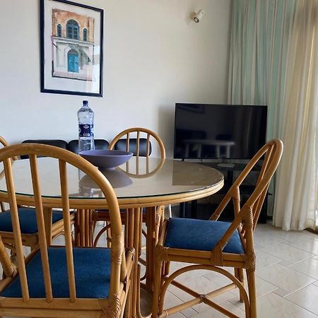 Sea Front Apartment At Mellieha Bay, Malta! エクステリア 写真