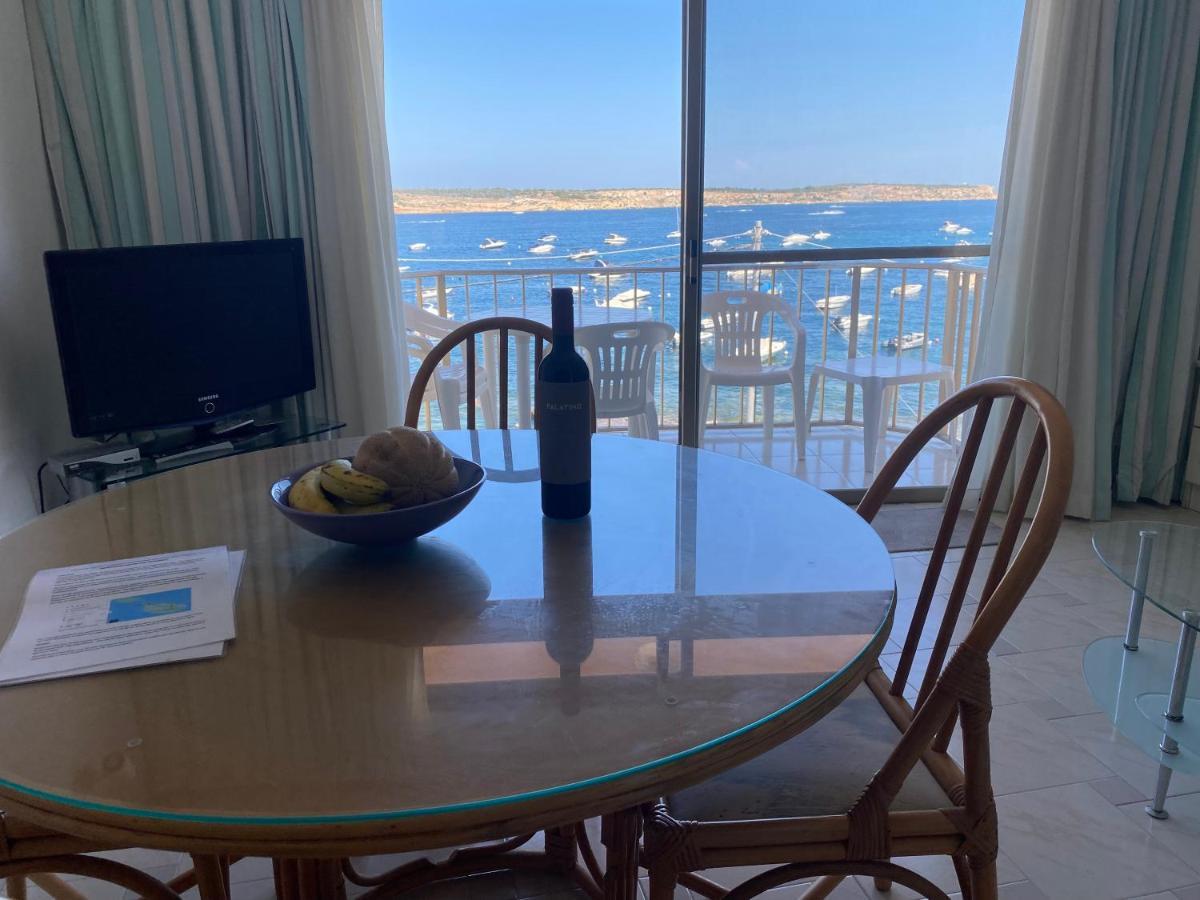 Sea Front Apartment At Mellieha Bay, Malta! エクステリア 写真